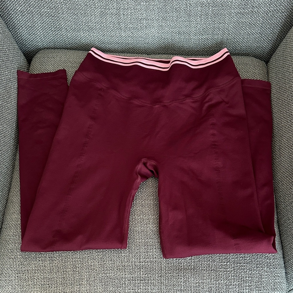 PINK Victoria's Secret Burgundy Leggings with Pink Trim